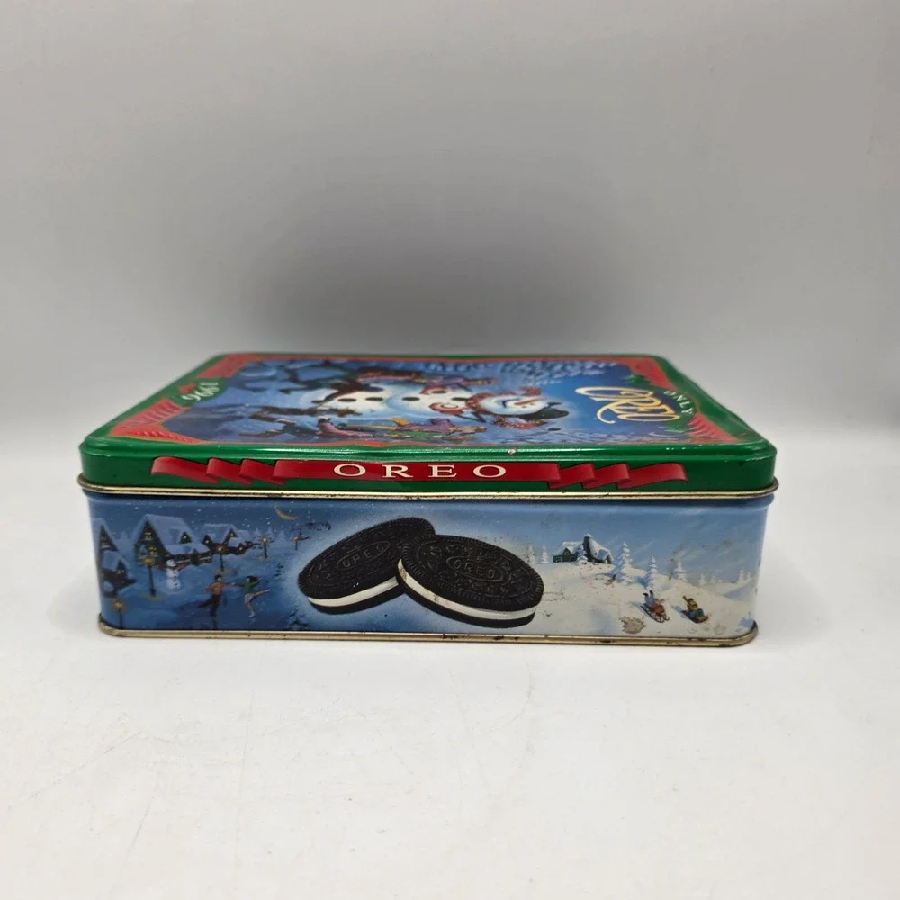 Oreo Cookie Tin 1996 Vintage Winter Snowman Holiday Collectible Metal Storage